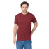Mann trägt Bordeaux-rotes T-Shirt aus Merino Pique Stoff.